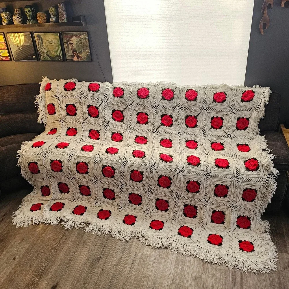 Vintage 70s Handmade Crochet Afghan Blanket Red Rose Granny Squares Fringe Throw